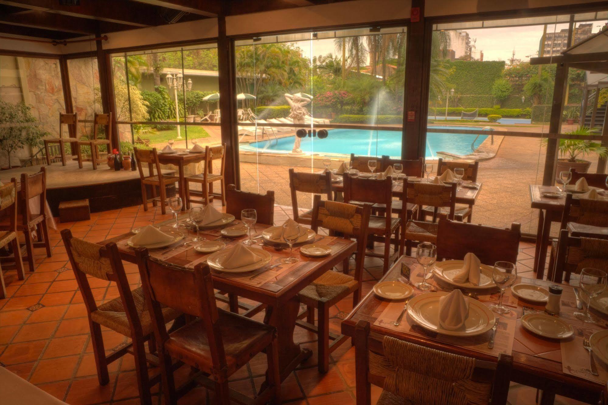 Excelsior Inn Asunción Esterno foto